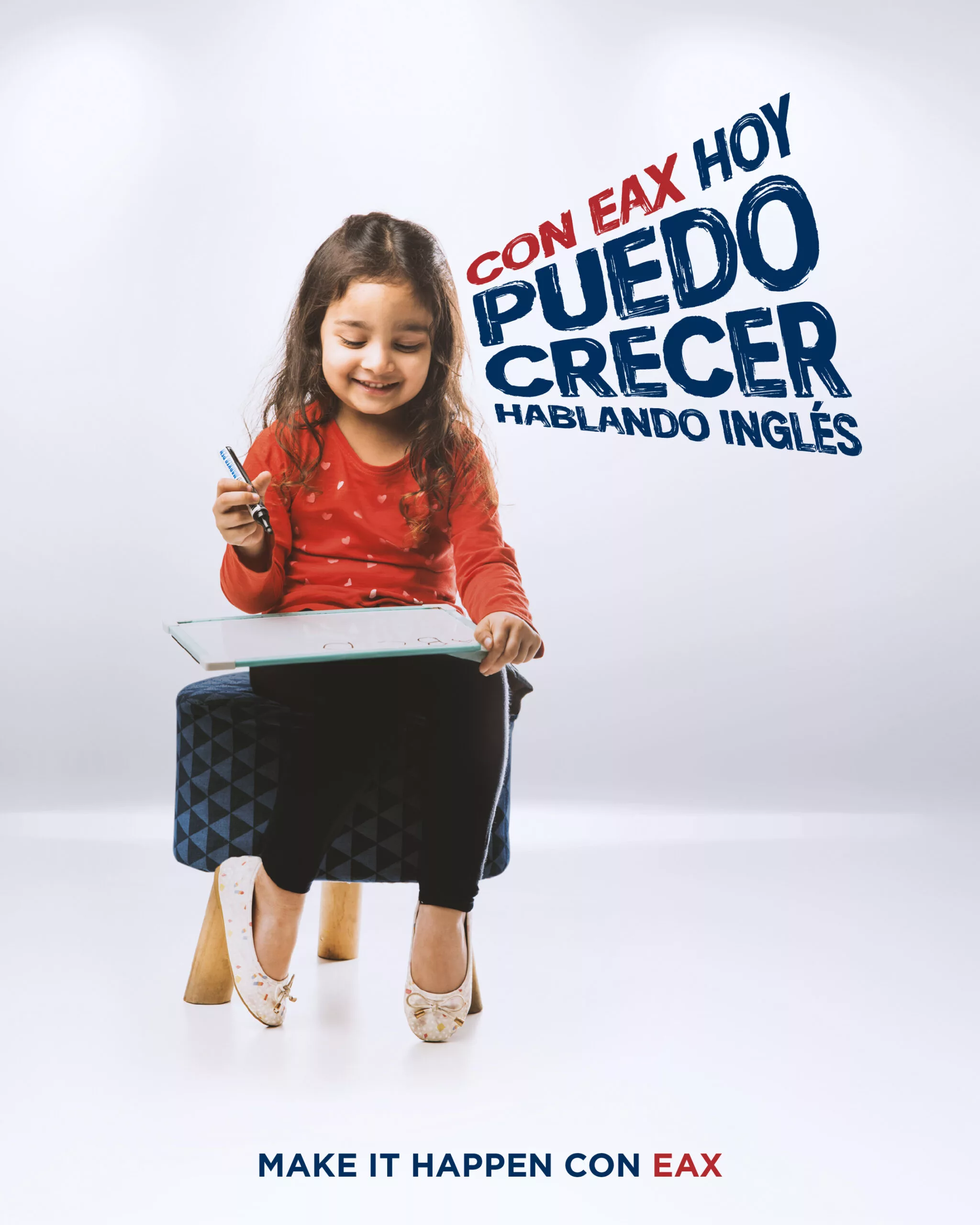 Imagen de nina estudiando ingles